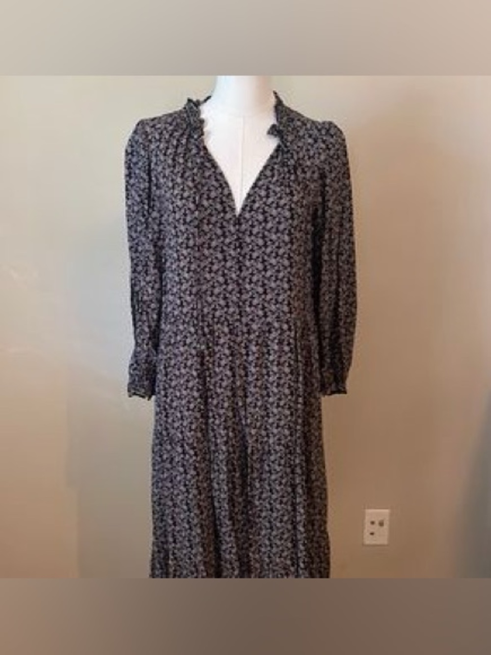 Max studio paisley maxi Black print Long Sleeve Midi Dress small - Picture 2 of 5